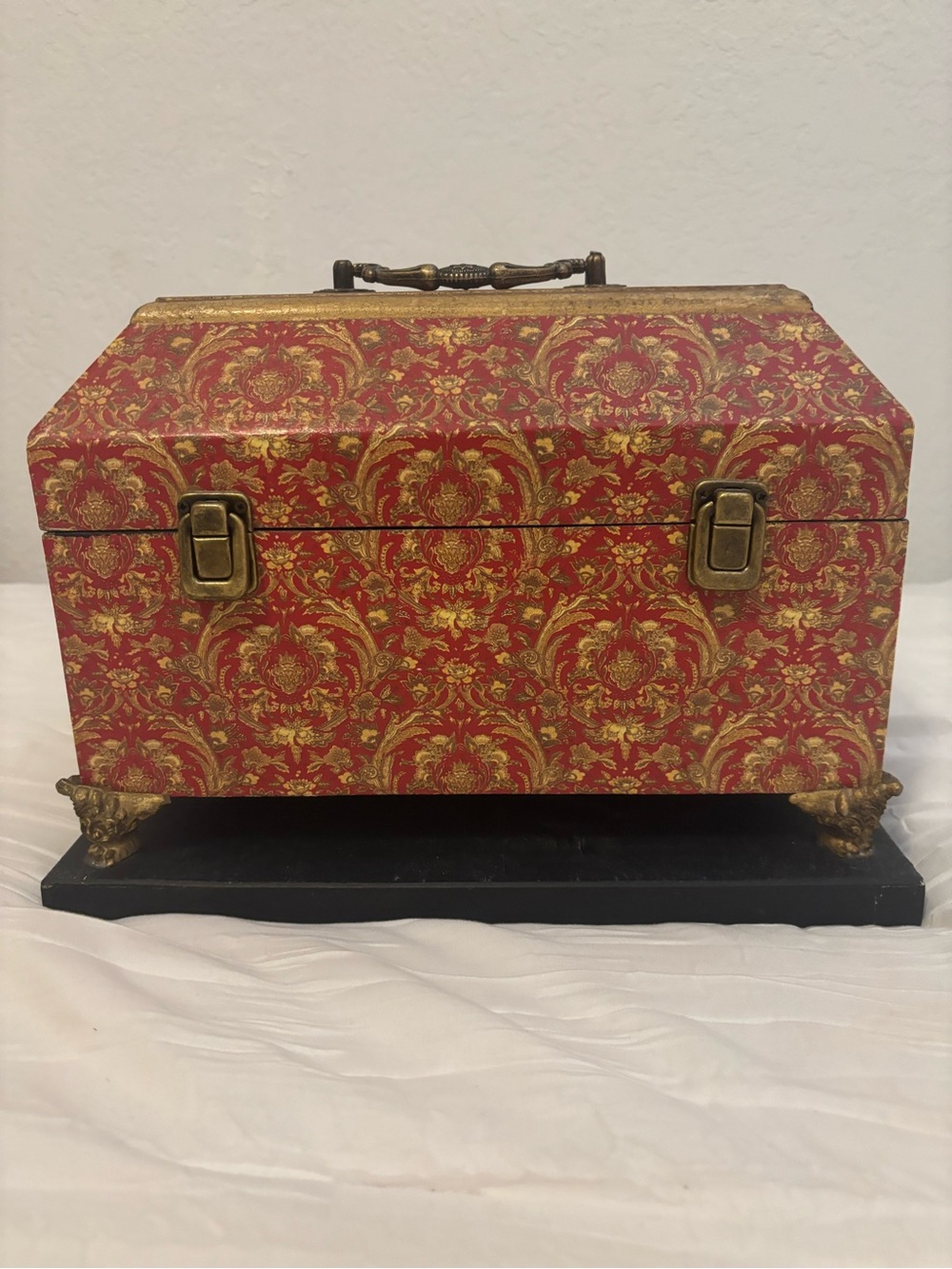 Vintage Court Raymond Waites Hinged Storage Box 10”tall, 12”wide, 6”deep